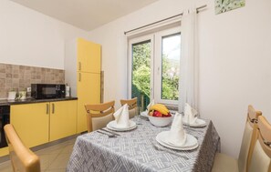 Dining - Nice apartment in Lovran (Lovran)
