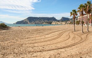 Platja a a prop 