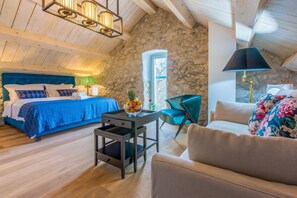 3 bedrooms, in-room safe, iron/ironing board, free cribs/infant beds - Villa Jelena (Novi Vinodolski)