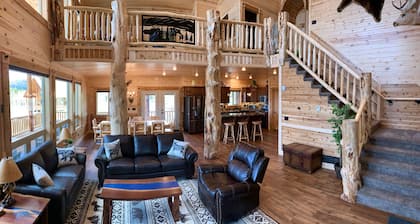 Yellowstone Moose Lodge-10Miles2YNP+Hottub+Wifi+AC