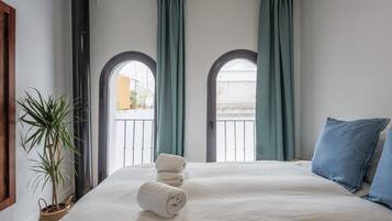 4 室のベッドルーム、アイロン / アイロン台、インターネット、ベッドシーツ