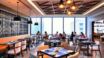 Daily buffet breakfast (MYR 33 per person)