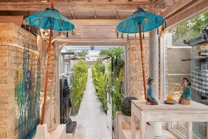 Dining - Cosy Villa with 1BR&Pool at Legian (Kuta,,)