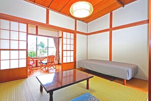 Japanese Style Family Room A for 5 Guests