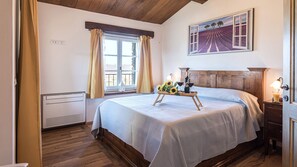 3 habitaciones, tabla de planchar con plancha y wifi gratis 