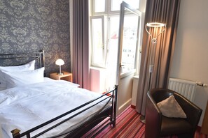 1 bedroom, in-room safe, WiFi, bed sheets - EZ - Hotel Residenz Waldkrone Kühlungsborn GmbH & Co. Co.KG (Kühlungsborn)