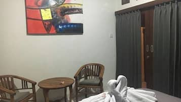 Standard Double Room, Garden View | Minibar, desk, free WiFi, bed sheets