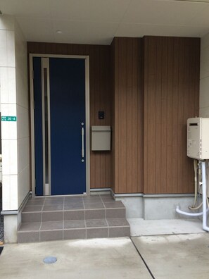 숙박 시설 입구