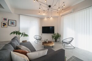 Televisión de pantalla plana