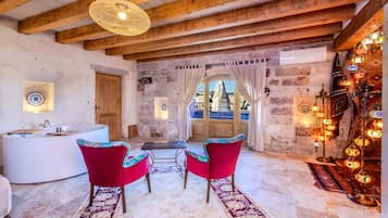 Minibar, in-room safe, individually decorated, desk