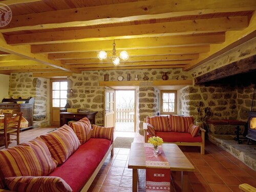 19th-century Forez Home, Garden & Pets Allowed