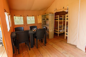 Tent (Safarizelt 6 Personen) | In-room dining