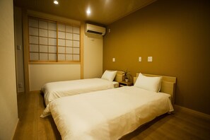 1 bedroom, individually decorated, individually furnished, desk - Oyado Toshi (Kyoto)
