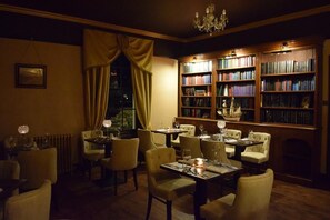 In-room dining - The Haylofts (Hull)