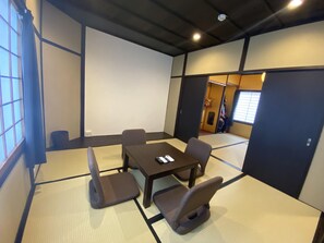 Interior detail - Machiyacinema (Kyoto)