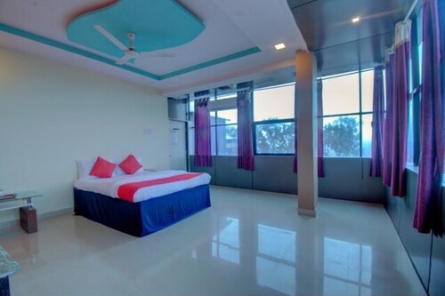 My Comfortable Home Stay, A Home Away from Home in the Land of Strawberry Farms.