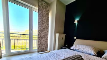 Design Apartment | 1 bedroom, individually decorated, individually furnished, desk