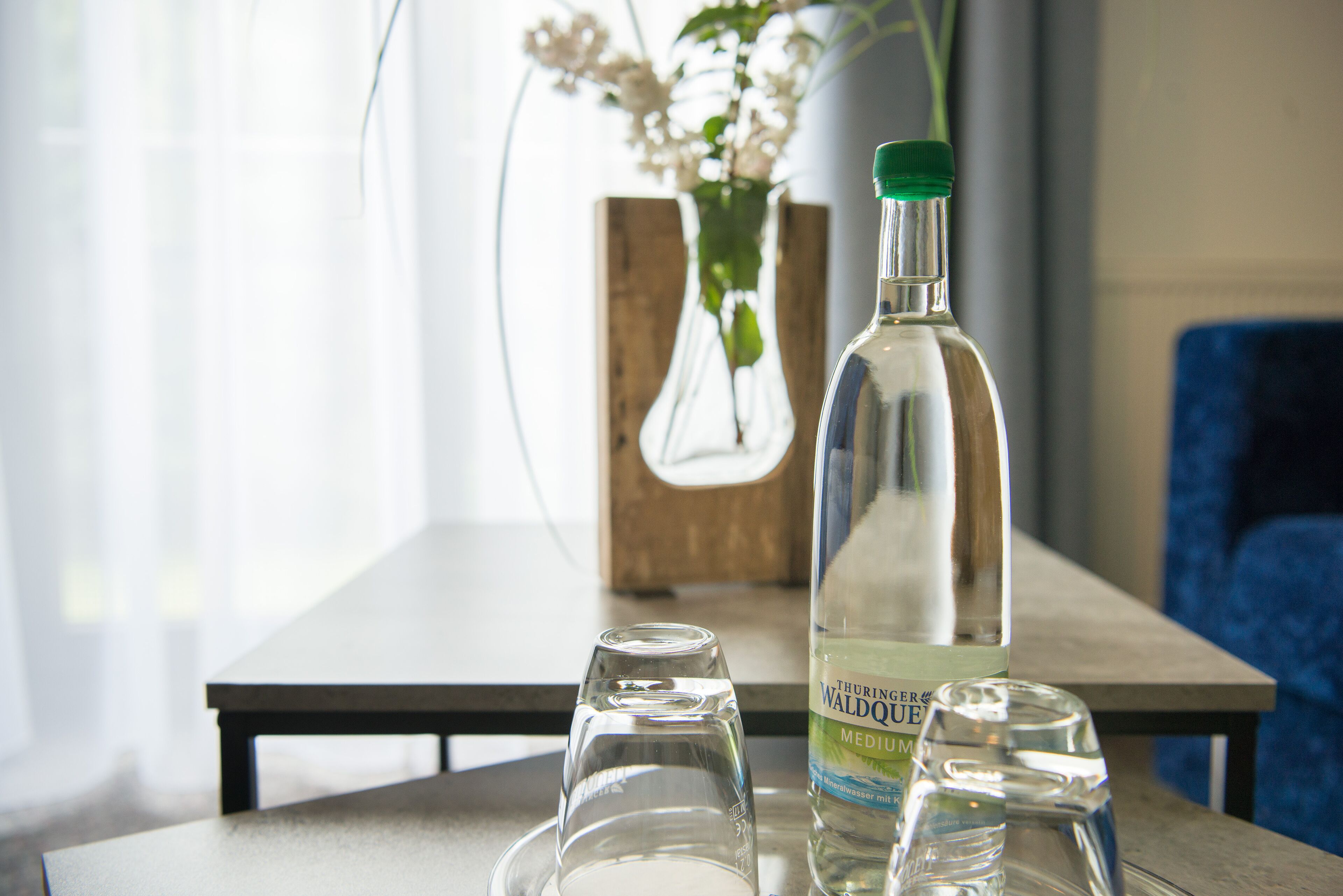 comfort room, 1 queen bed | 1 bedroom, free minibar, in-room safe, desk