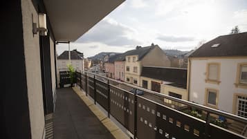 Apartemen Comfort | Balkon