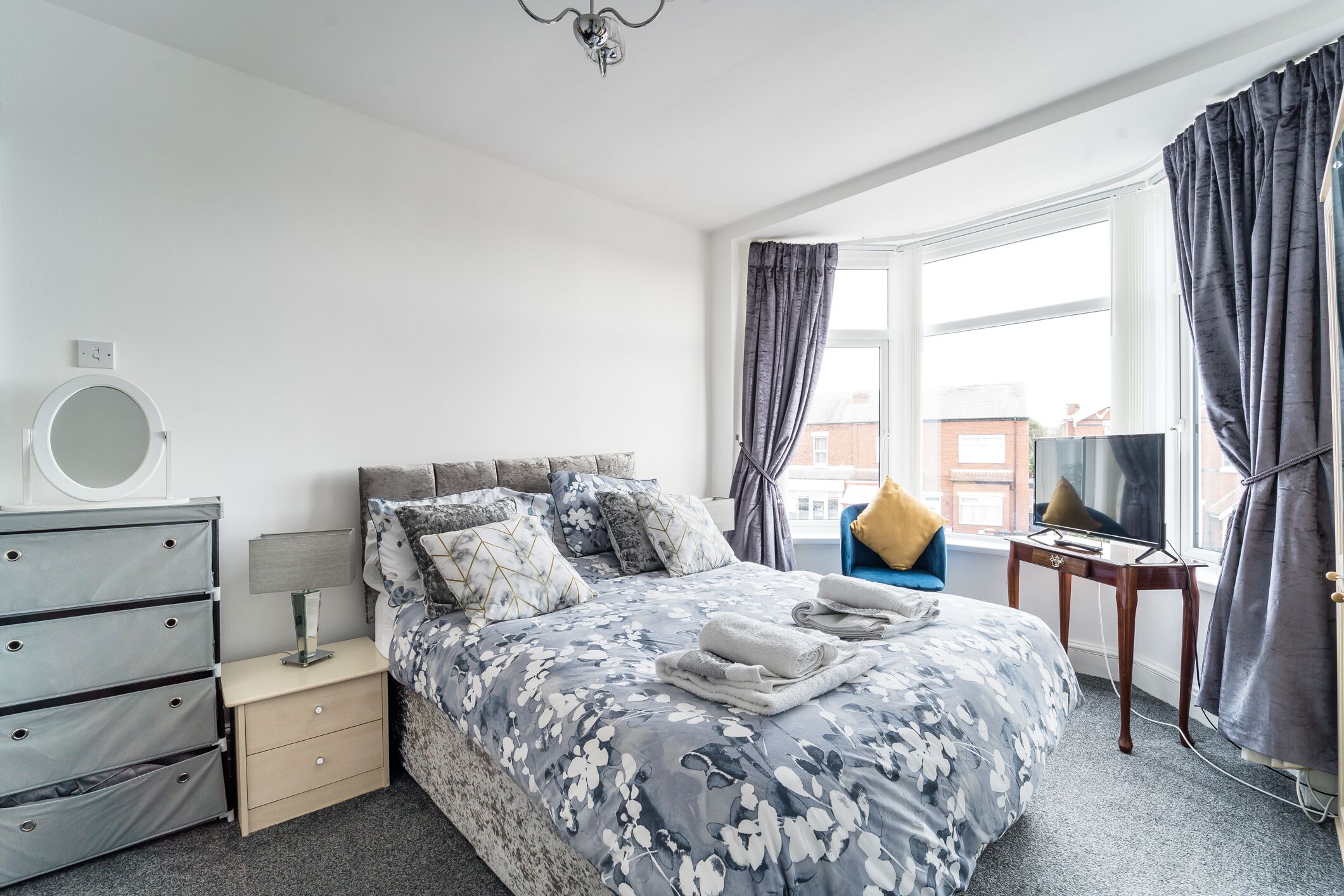 Apartment | 2 bedrooms, iron/ironing board, free WiFi, bed sheets