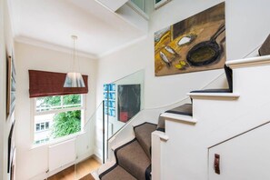 Apartment (2 Bedrooms) | Interior - Unique 2bed Apartment, Portobello Rd (London)