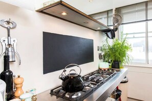 Apartment (2 Bedrooms) | Interior - Unique 2bed Apartment, Portobello Rd (London)