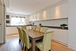 Hus (4 Bedrooms) | Interiör