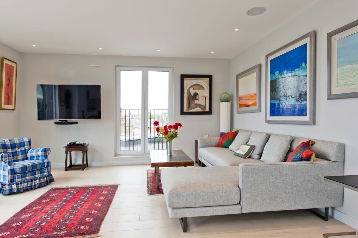 Appartement (2 Bedrooms) | Woonruimte | Televisie