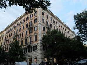 Exterior - Germanico Apartment (Rome)