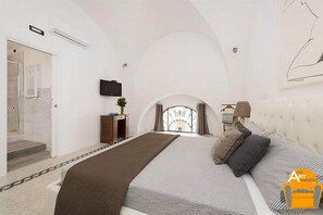 Apartment, 2 Bedrooms | Individually decorated, individually furnished, free WiFi, bed sheets - Luxury Spagna Apartments (Rome)