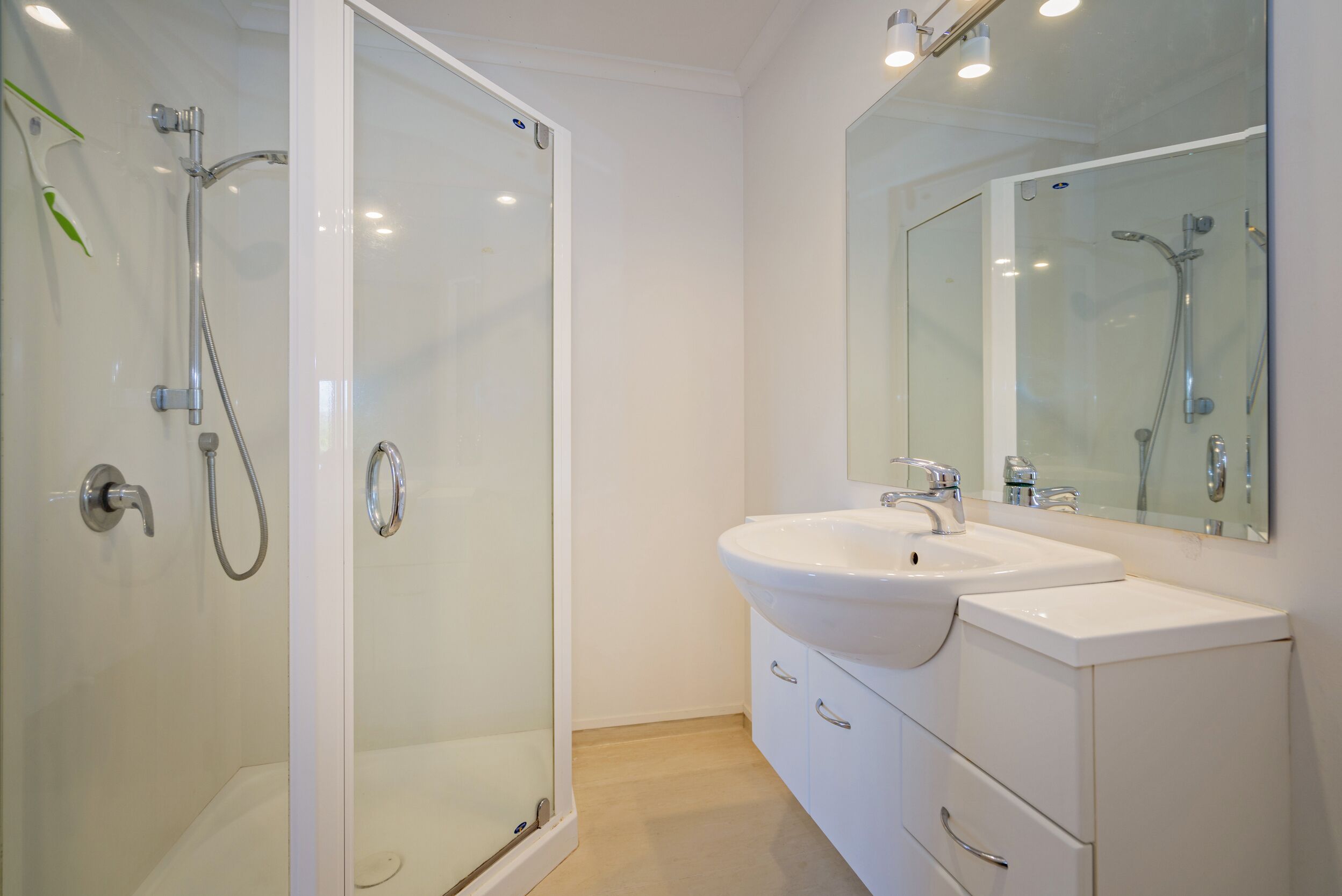 1 Bedroom Unit | Bathroom