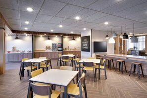 Free daily continental breakfast  -  Fairfield by Marriott Inn & Suites Livingston Yellowstone (Livingston)
