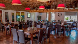 Restaurant - Safaritent at Camping 't Veld (Rheeze)