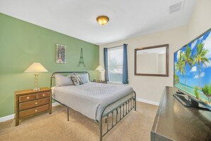 6 室のベッドルーム、アイロン / アイロン台、WiFi、ベッドシーツ