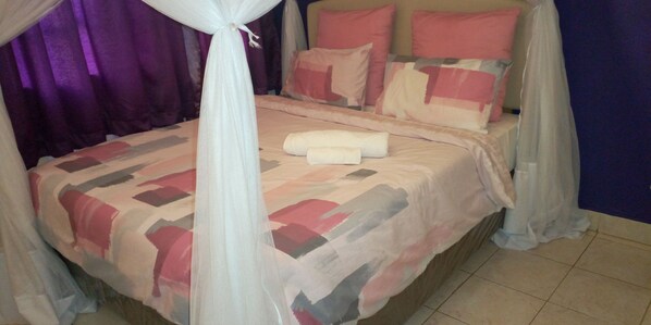 1 habitación, tabla de planchar con plancha y wifi 