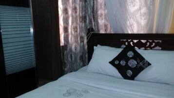 Desk, free WiFi, bed sheets