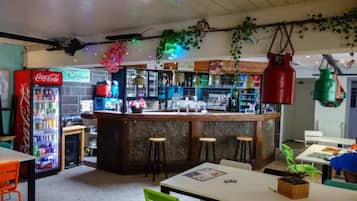 Snack bar