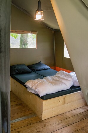 Telt (Safari tent 6 persons )