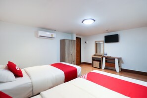 Minibar, escritorio y wifi gratis