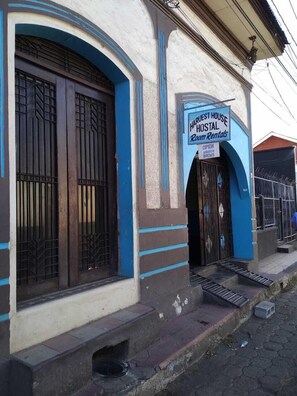 Entrada de la propiedad