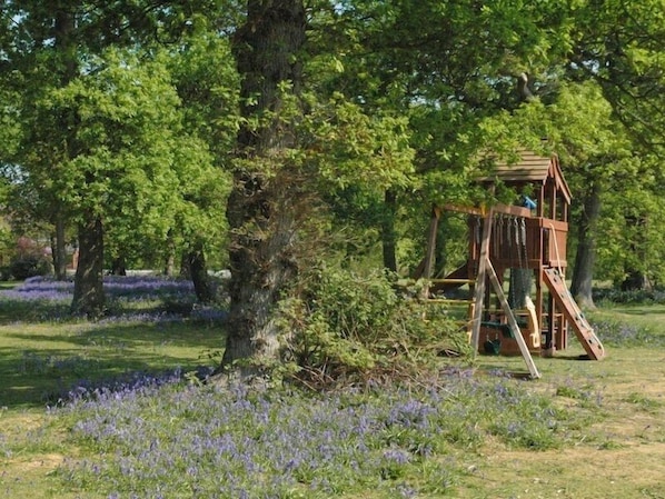 Children's play area - outdoor