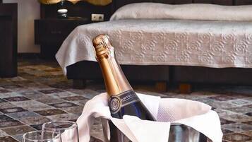 Suite | Minibar, in-room safe, desk, soundproofing