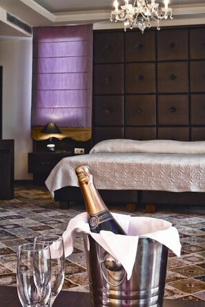 Suite | Minibar, in-room safe, desk, soundproofing - Phaidon Hotel & Spa (Florina)