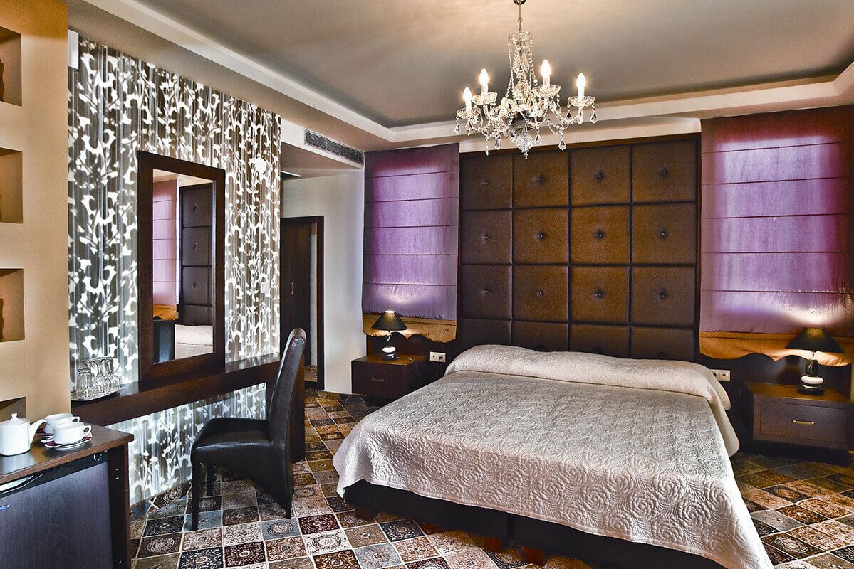 suite | 1 bedroom, minibar, in-room safe, desk