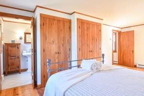 3 chambres, fer et planche Ă repasser, Wi-Fi, draps fournis