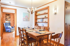 Dining - Walk to Water w/ Stunning Cove Views! (Eastham)