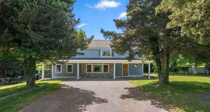 Mins to Nauset Beach & Walkable to Town!