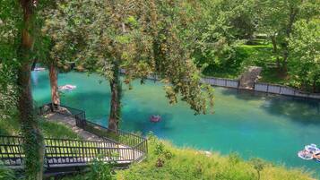 Condo, 3 Bedrooms | Property grounds