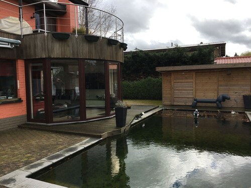 Gemütliche Villa + Schwimmer