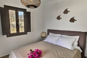 4 slaapkamers, een strijkplank/strijkijzer, wifi, beddengoed